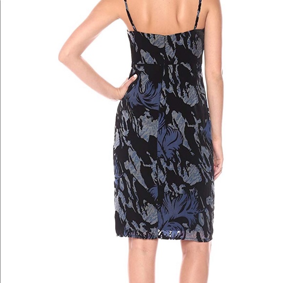 Laundry by Shelli Segal - Picture 2 of 2